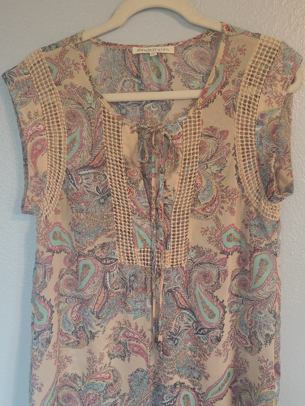 Daniel Rainn Beige Paisley Tie-Neck Crochet Trim Blouse